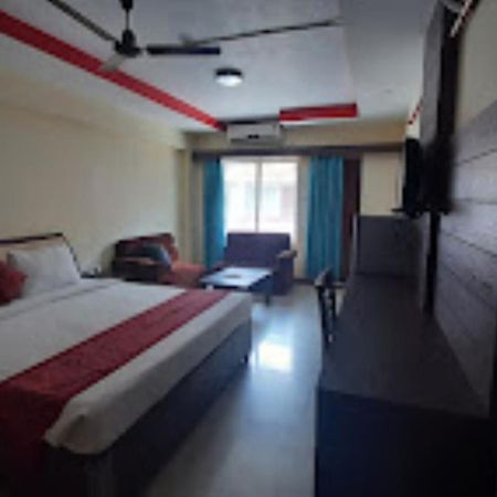 Blue Lily Beach Resort Puri Esterno foto