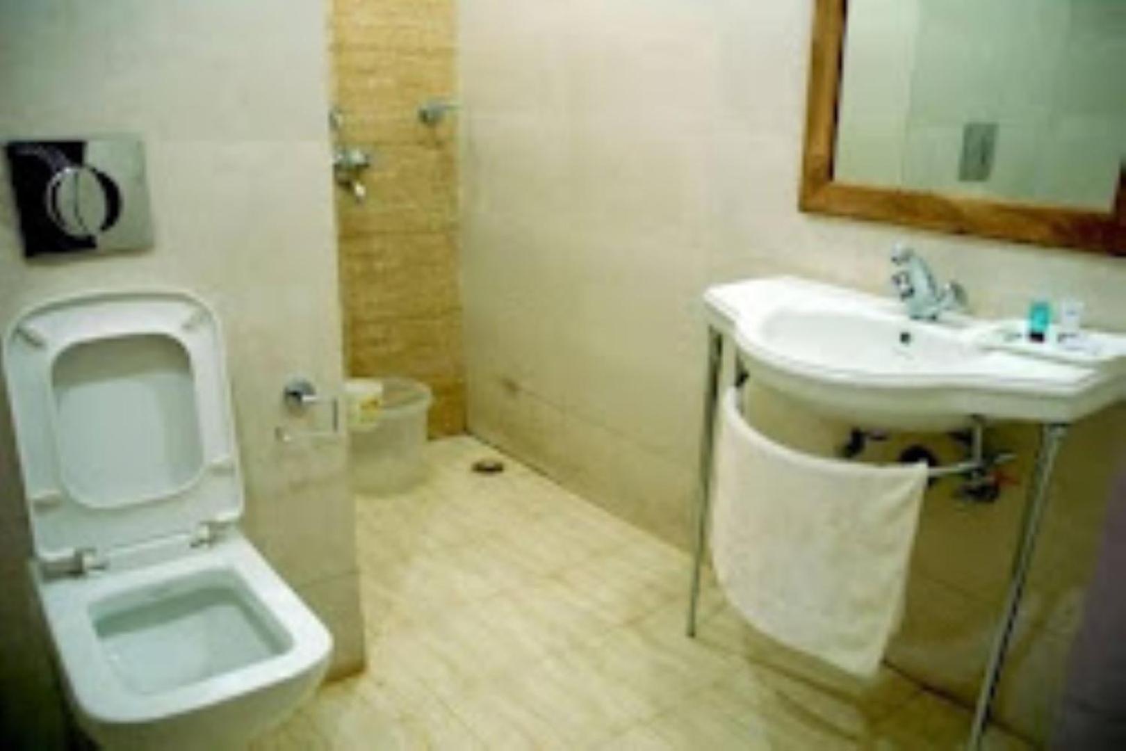 Blue Lily Beach Resort Puri Esterno foto