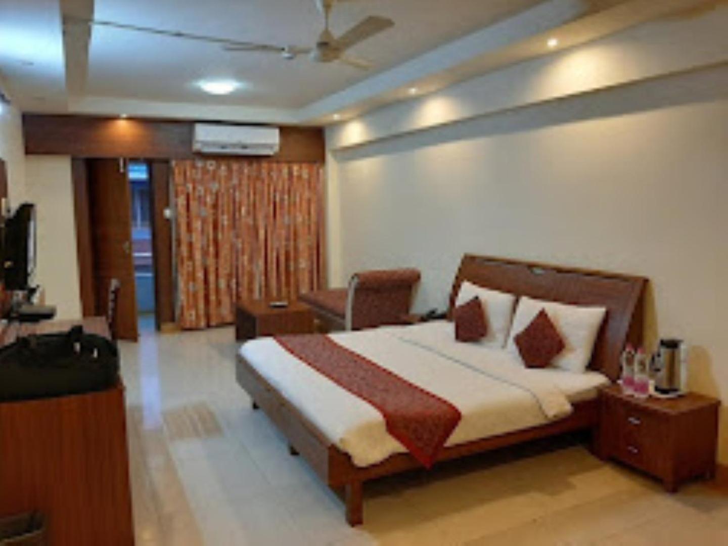 Blue Lily Beach Resort Puri Esterno foto
