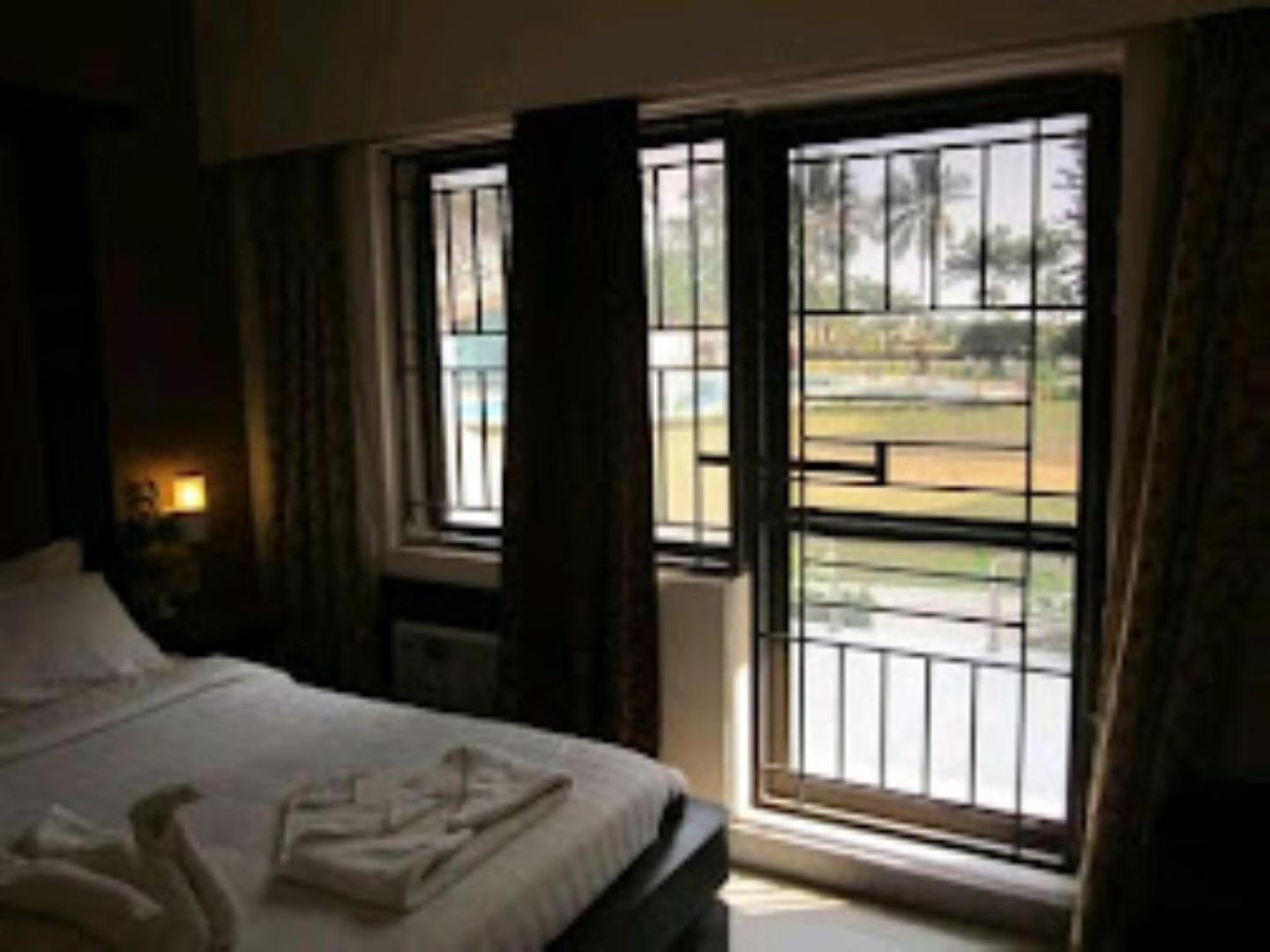 Blue Lily Beach Resort Puri Esterno foto